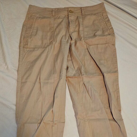 Khaki Westport capris, size 8 - Picture 1 of 2